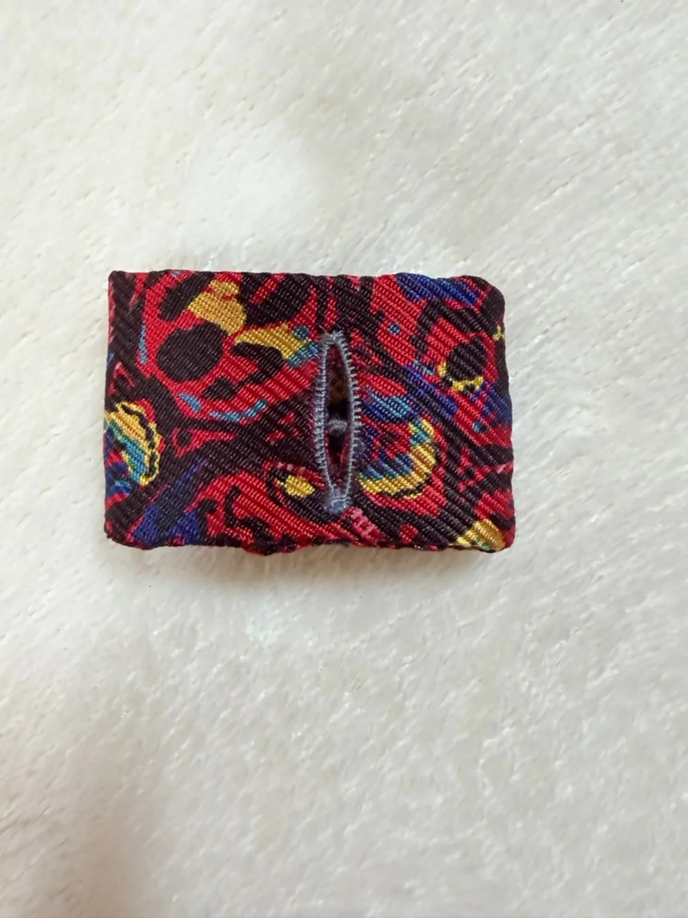 Brioni Men's‎ Roman Soldiers Abstract Red Black Yellow Blue Silk 2 Piece Tie Set